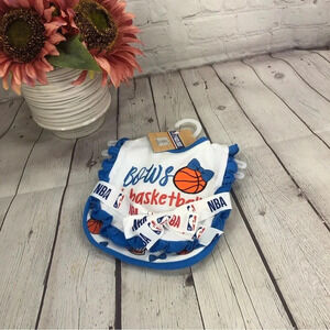 NBA Oklahoma City thunder baby bibs bows and basketball